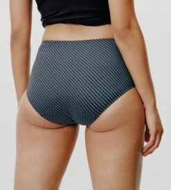 Chantelle Culotte Menstruelle Haute à Motifs Noir Bicolore -Calida Soldes Magasin culotte menstruelle haute a motifs ofs noir bicolore 3