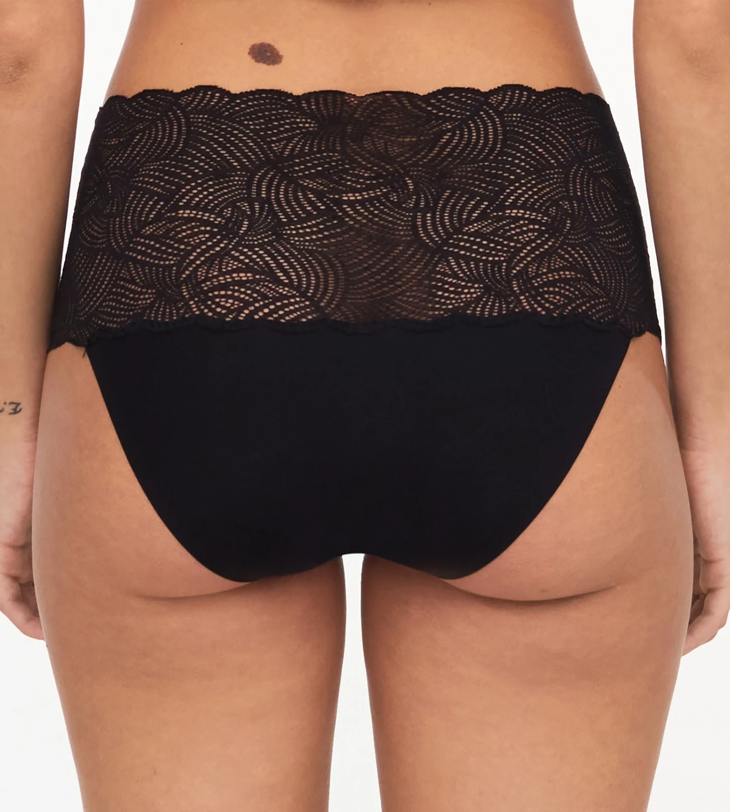 Chantelle Culotte Taille Haute Dentelle Noir 2 Chantelle Culotte Taille Haute Dentelle Noir – Image 2