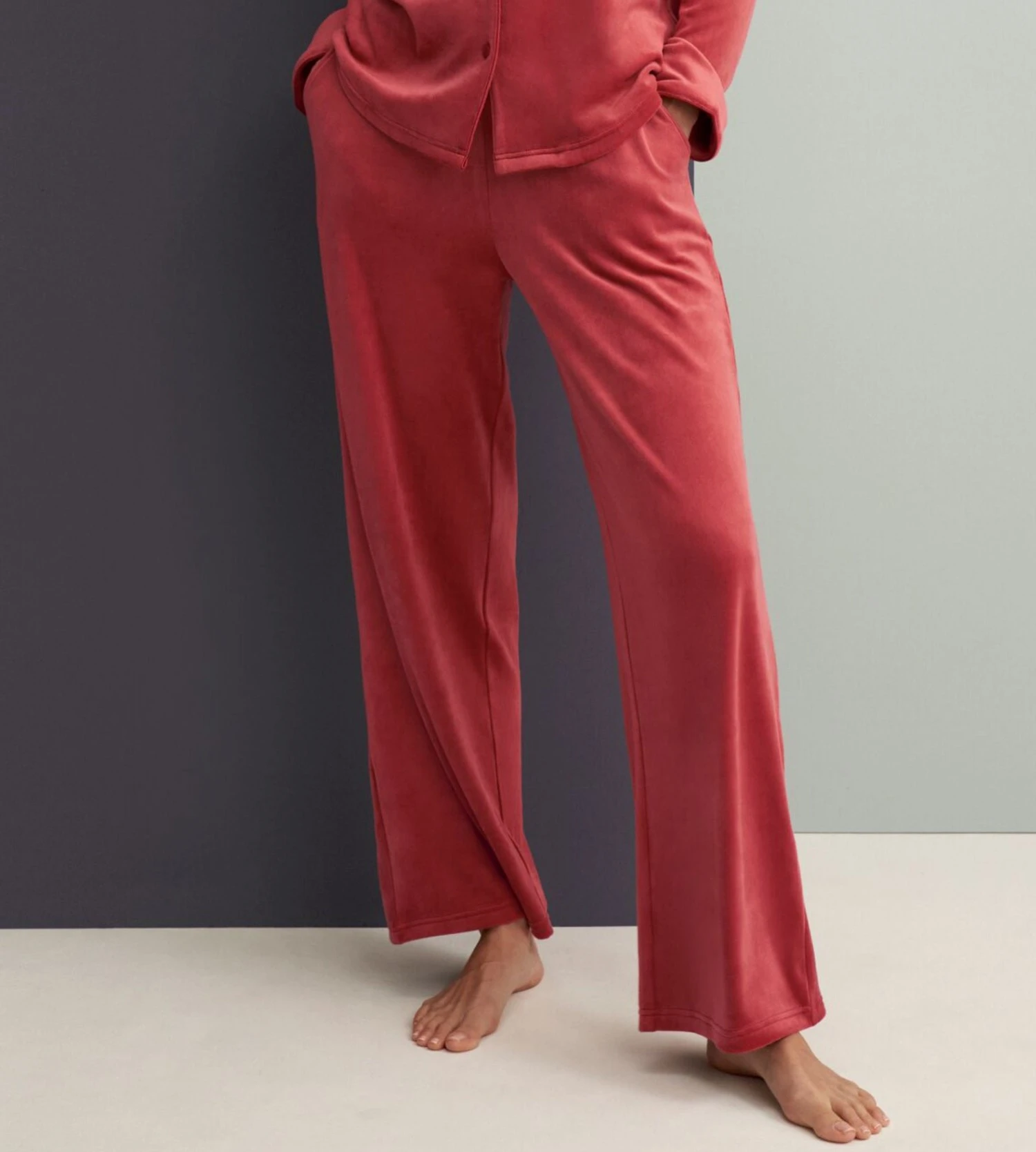 Triumph Pantalon En Velours Mix & Match Mannish Red 2 Triumph Pantalon En Velours Mix & Match Mannish Red – Image 2