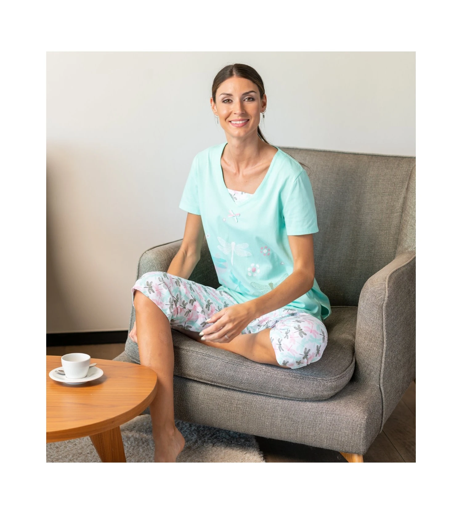 Pyjama Corsaire Motif Libellule Blanc/Vert 4 Pyjama Corsaire Motif Libellule Blanc/Vert – Image 4