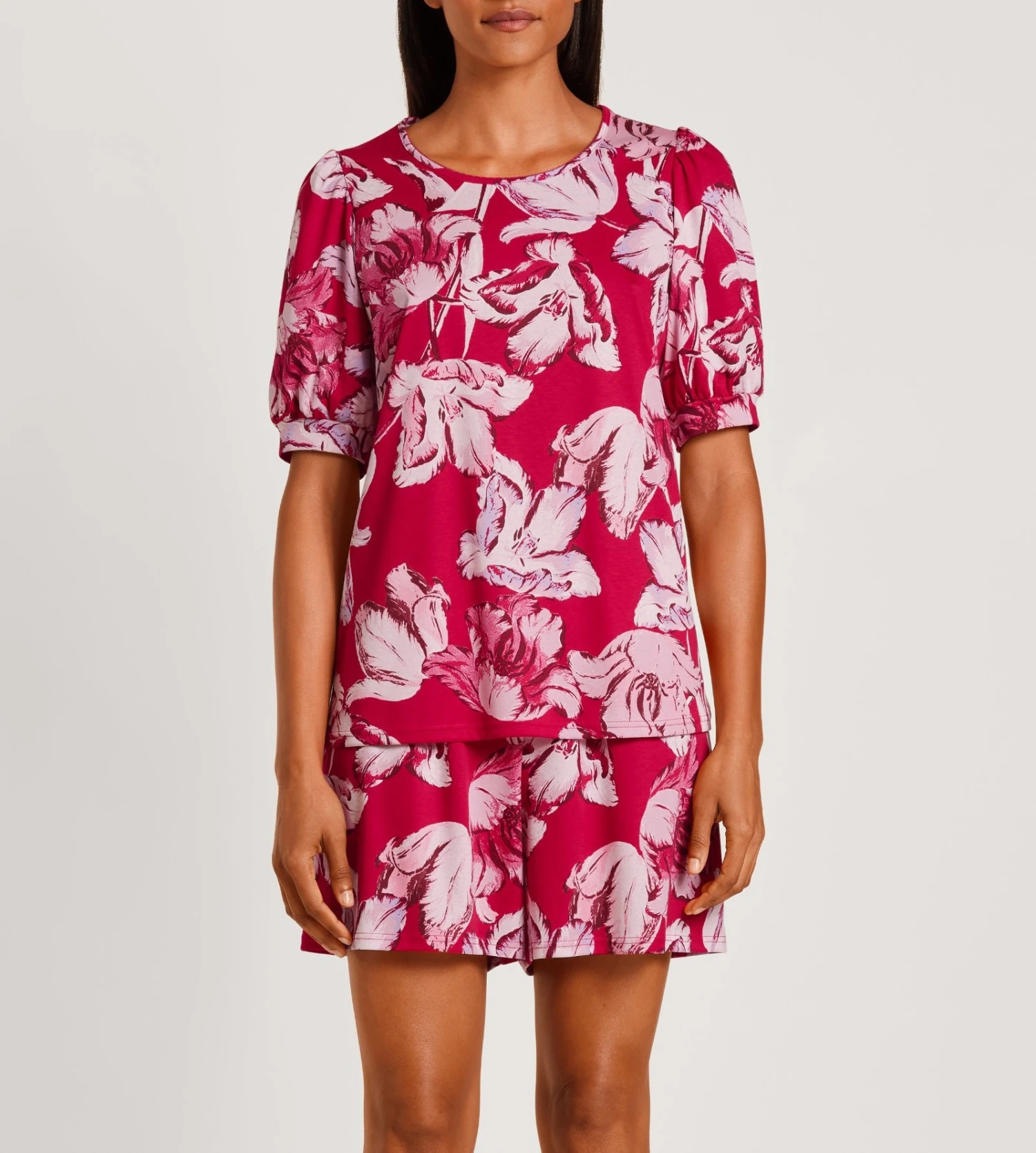 Calida Pyjama Manches Courtes Blooming Nights Barberry Red 2 Calida Pyjama Manches Courtes Blooming Nights Barberry Red – Image 2