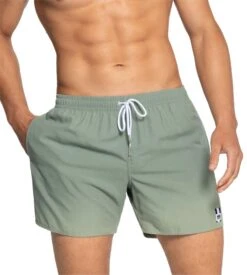 Short De Bain Uni Cienfuegos GN015 Vert Tilleul