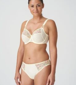 PRIMA DONNA Slip Brésilien Brodé Sedaine French Vanilla -Calida Soldes Magasin slip bresilien brode sedaine french vanilla 2