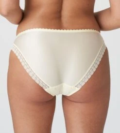 PRIMA DONNA Slip Brésilien Brodé Sedaine French Vanilla -Calida Soldes Magasin slip bresilien brode sedaine french vanilla 4