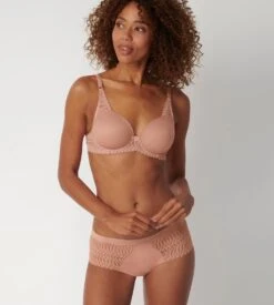 Triumph Soutien-gorge Balconnet Ampliforme Aura Spotlight 7 Triumph Soutien-gorge Balconnet Ampliforme Aura Spotlight -Calida Soldes Magasin soutien gorge balconnet ampliforme aura spotlight 7575 sunkiss 2