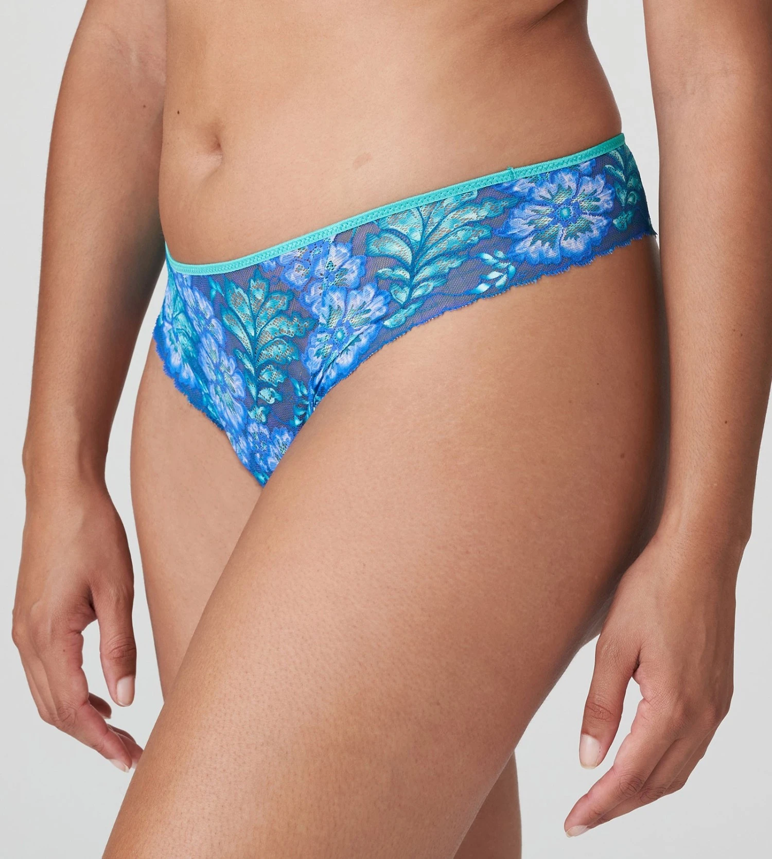 String Dentelle Morro Bay Mermaid Blue 4 String Dentelle Morro Bay Mermaid Blue – Image 4